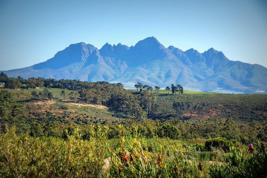 The other side of the Helderberg by ludwigsdiana