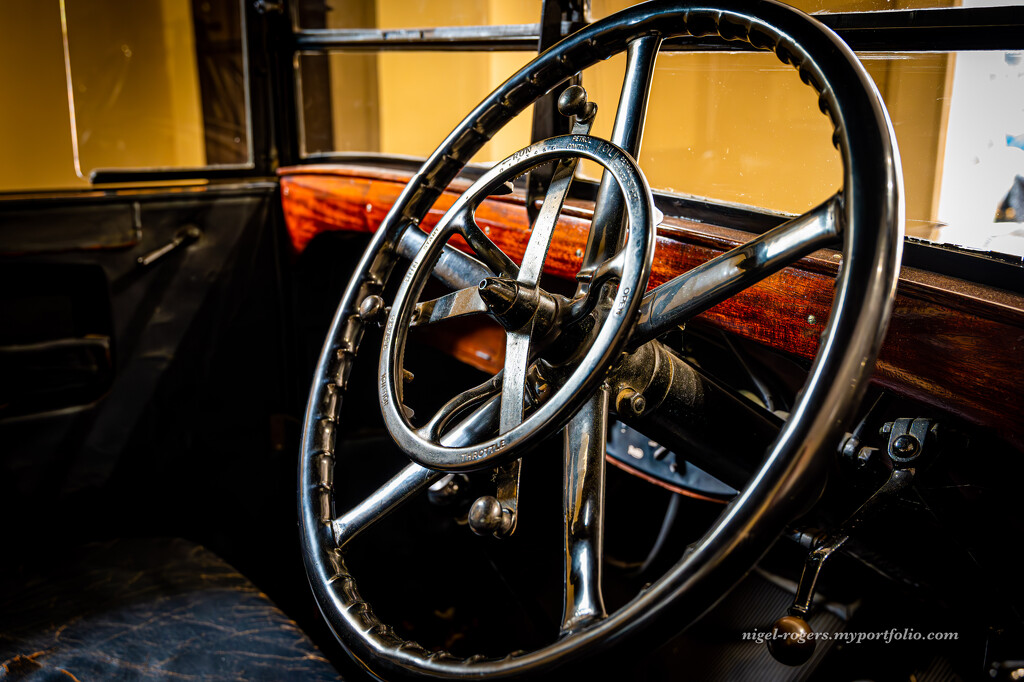 A proper steering wheel by nigelrogers