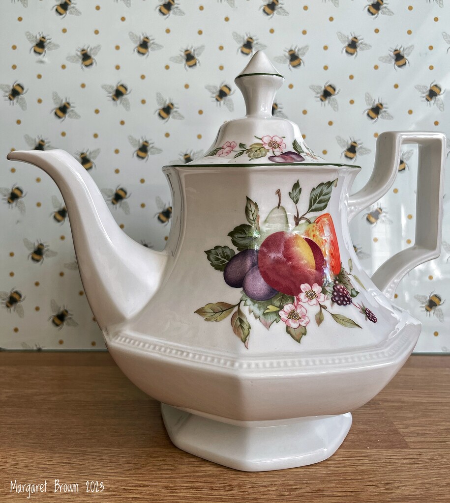 Mams Teapot by craftymeg