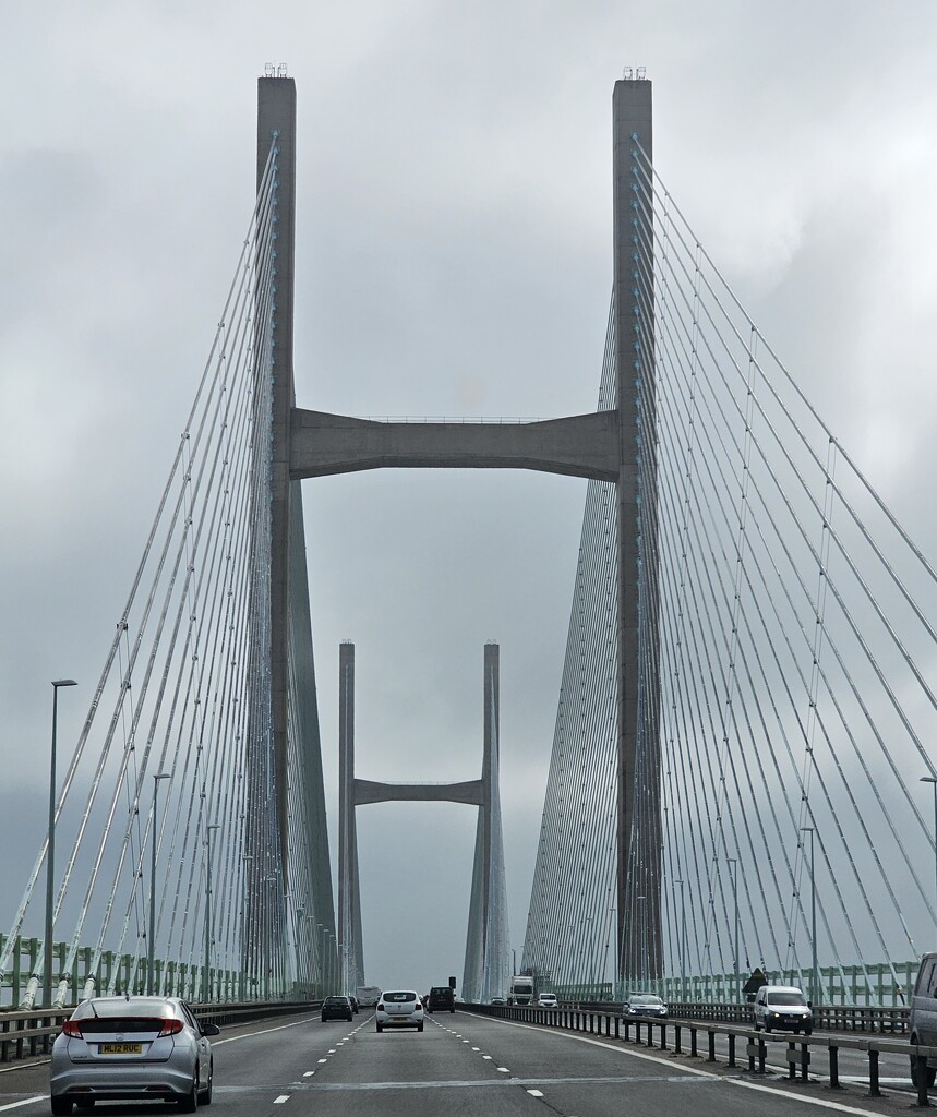 Severn Bridge by serendypyty
