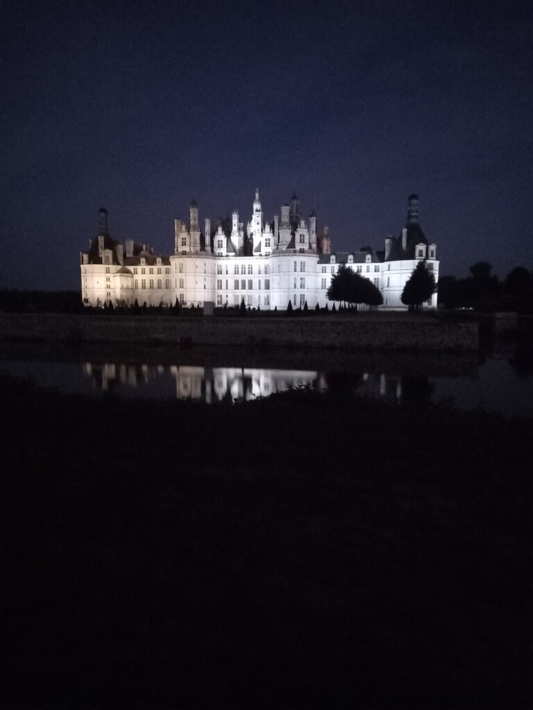 Chambord by night by ladypolly