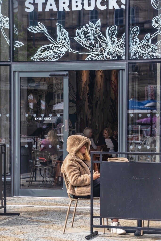 Street café culture in Scotland! by billdavidson