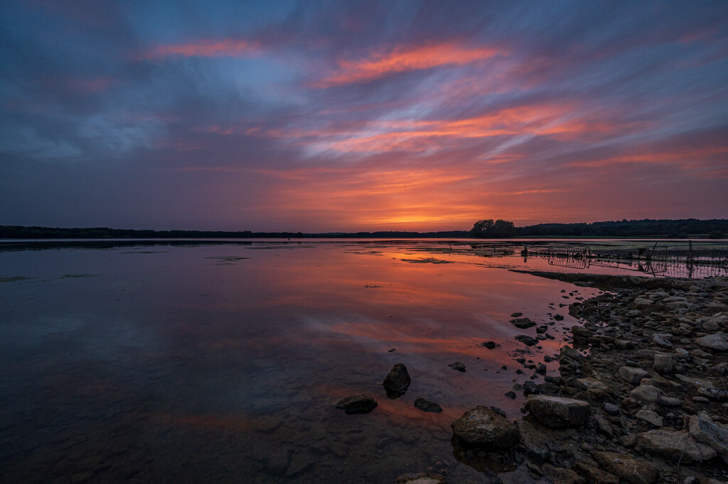 A Hot Summer/Autumn night  by rjb71