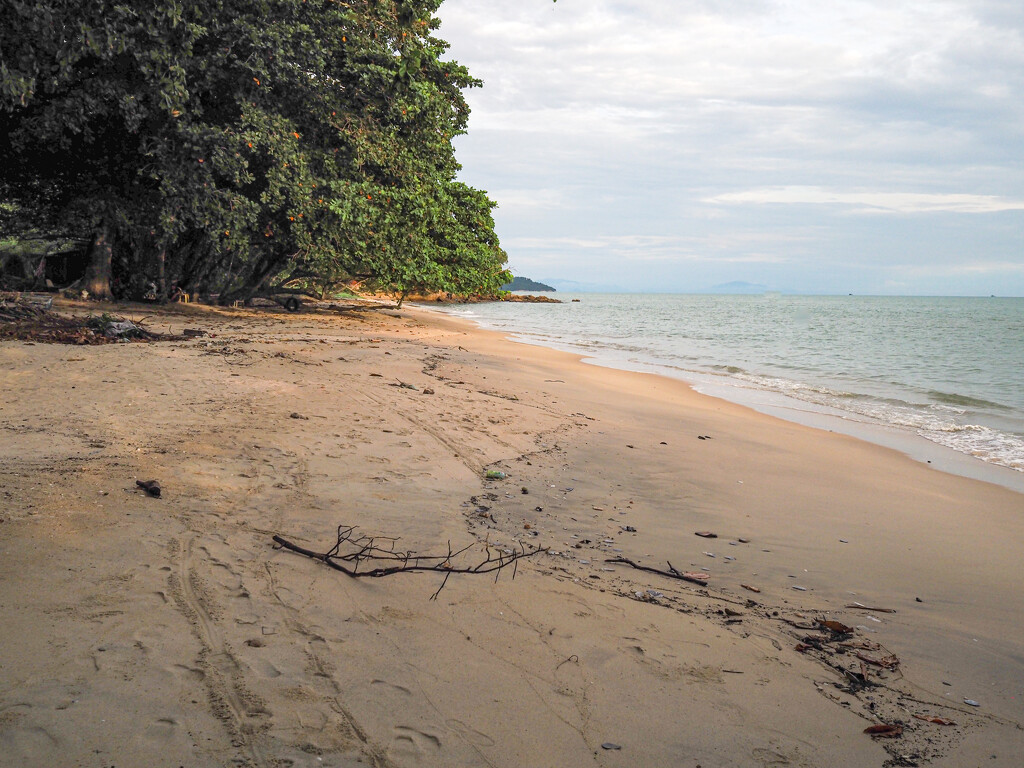 Deserted Beach.   by ianjb21