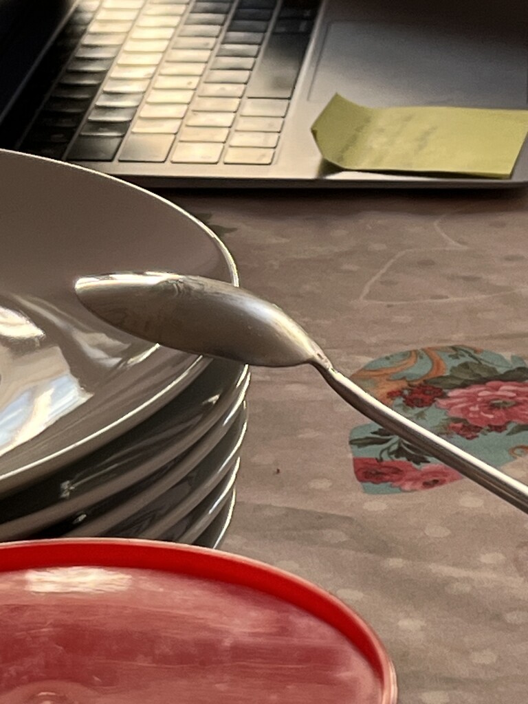 Spoon by asaaddekelver