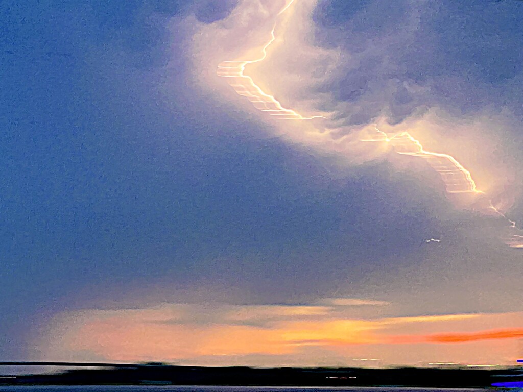 Lightning sunset by congaree
