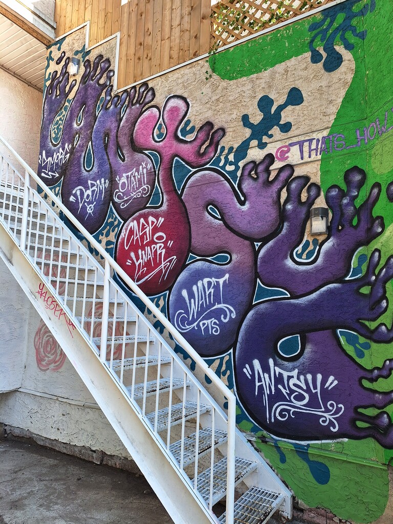 Art In The Alley 5 by bkbinthecity