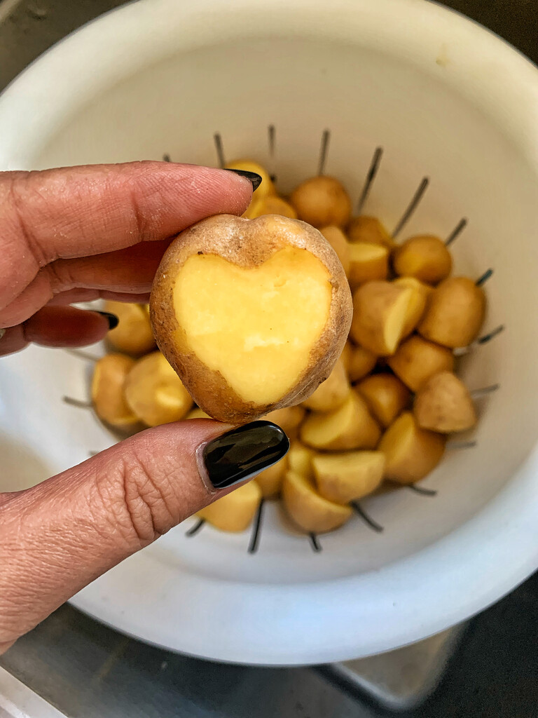 Heart potatoe.  by cocobella