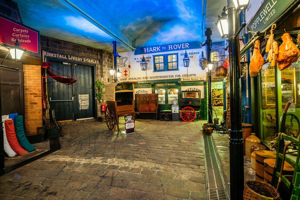 Kirkstall Abbey House Museum by lumpiniman