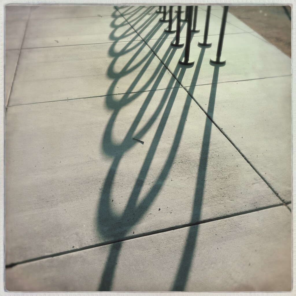 Looping shadows by jeffjones