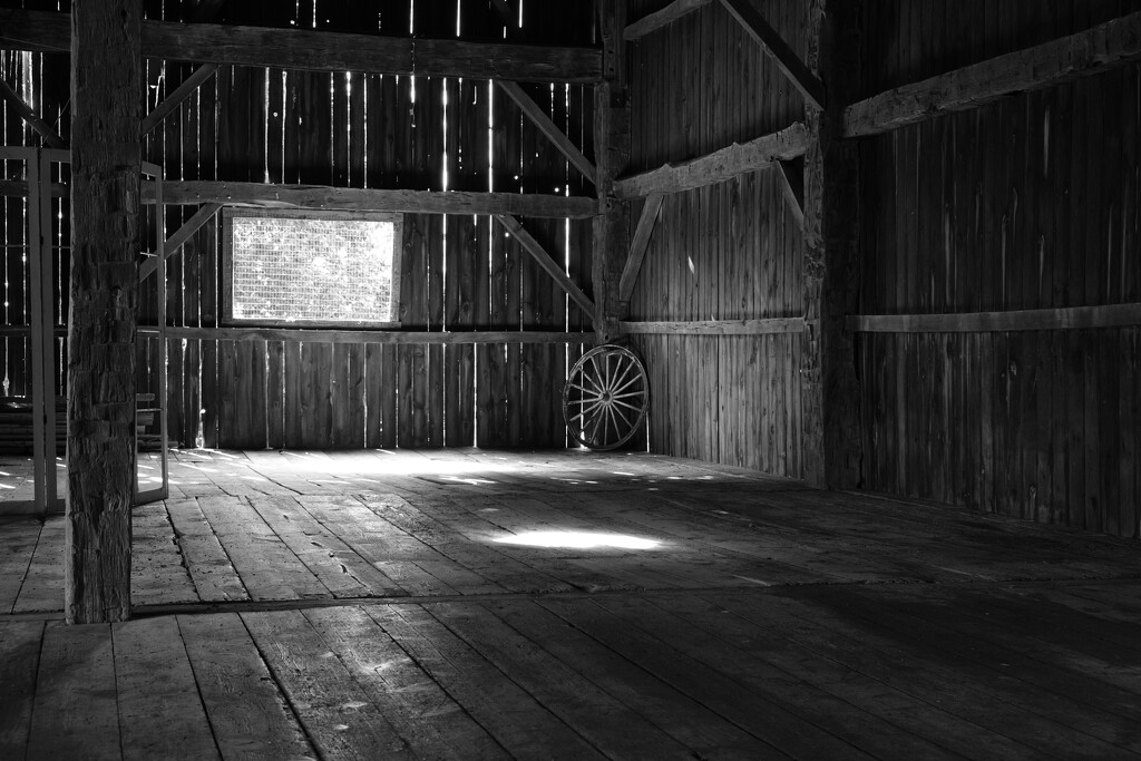 Barn Wheel.   NF-SOOC by lsquared