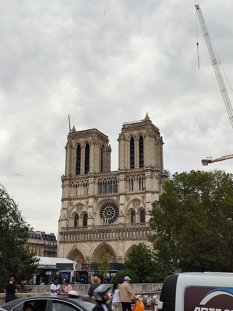 Notre Dome (Paris) by franbalsera