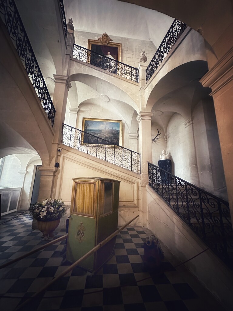 Inside the chateau  by pusspup
