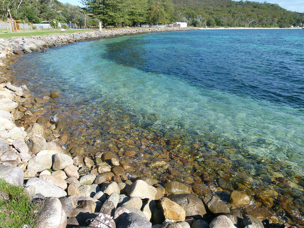 Shoal Bay by onewing