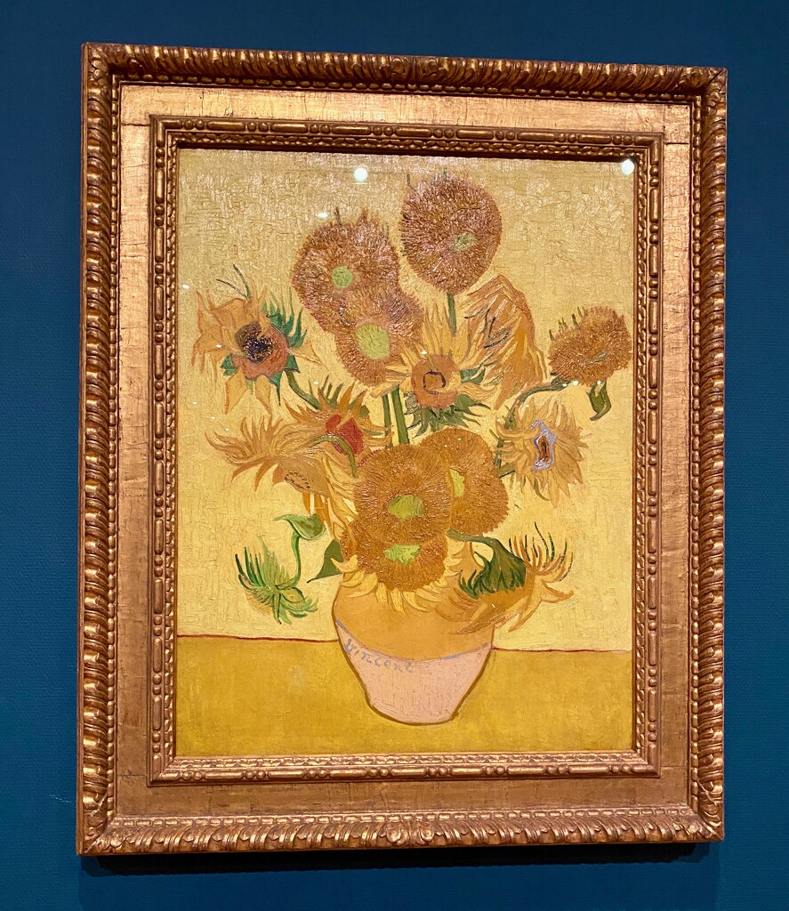 Van Gogh Sunflowers by lizgooster