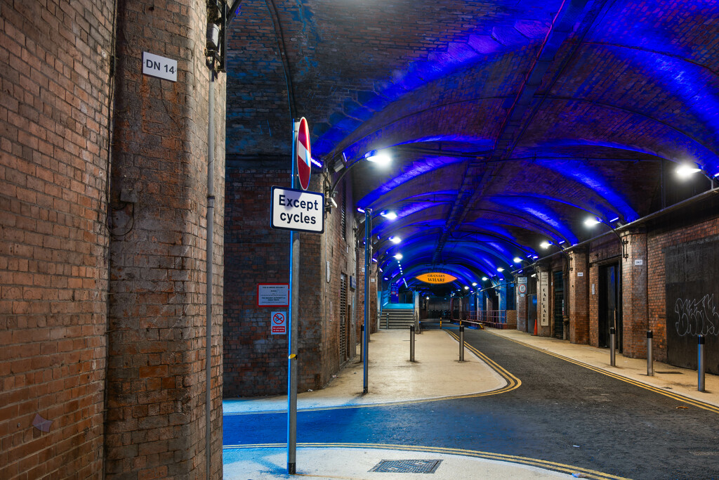 Dark Neville Street, Leeds. by lumpiniman