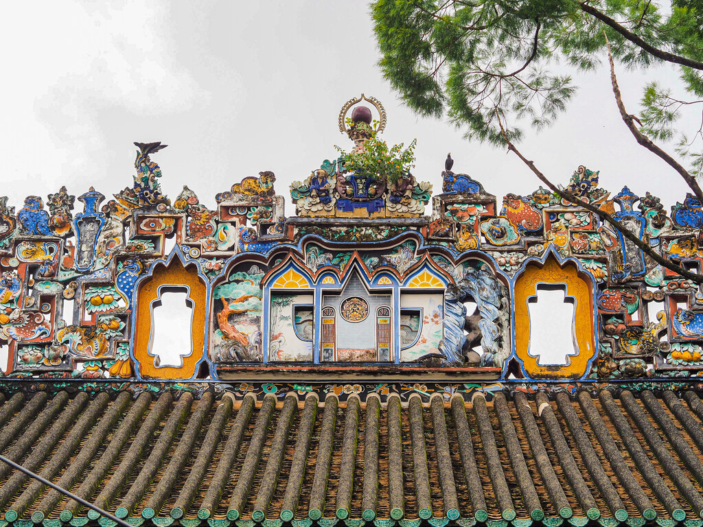 Ornate Temple Roof by ianjb21