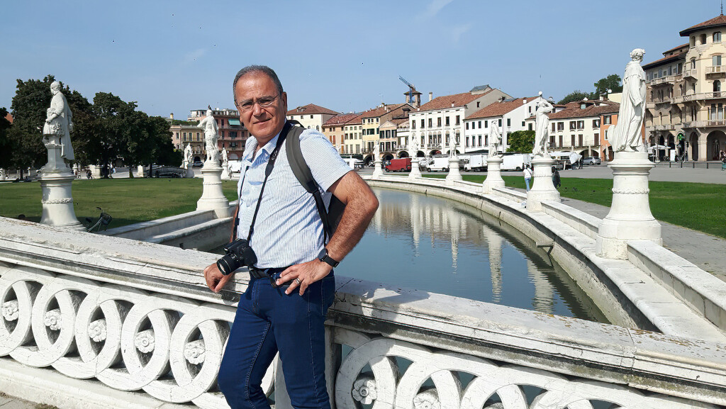 Prato della Valle Padua by elza