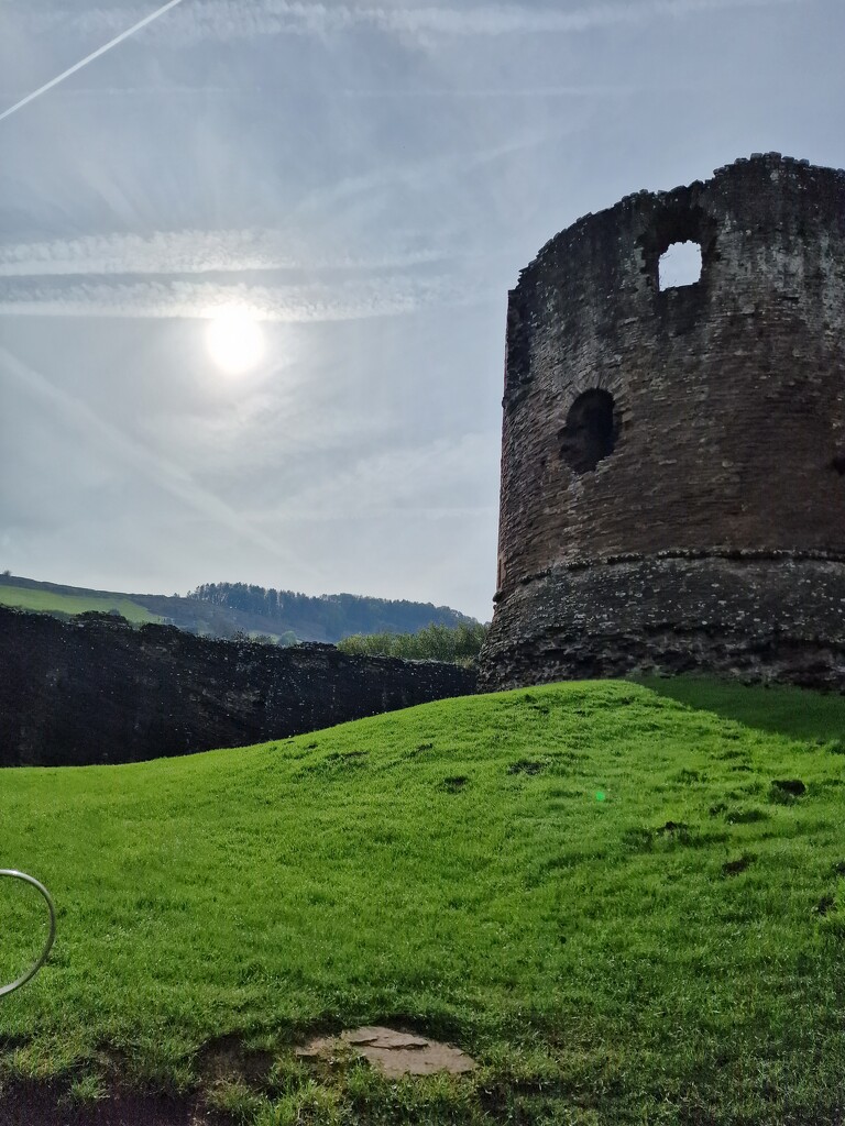 Castle  by brrjhn