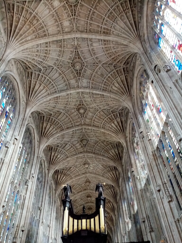 Inside King's College Chapel  by g3xbm