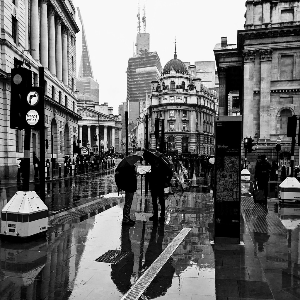 London rain  by onebyone