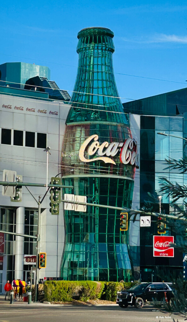 Coca-Cola Store by robfalbo