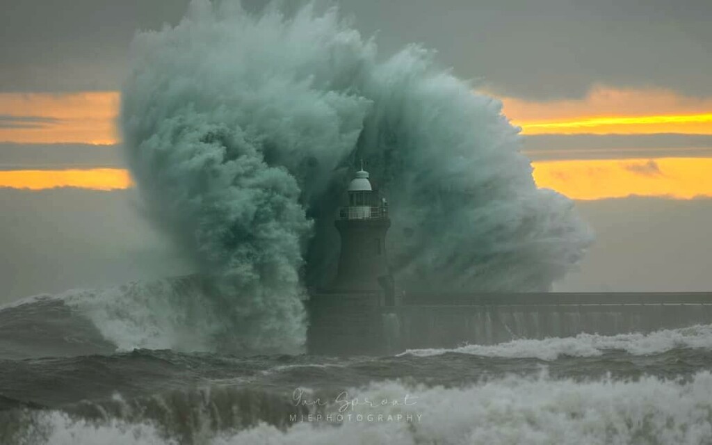 Stormy South Shields  by countrylassie