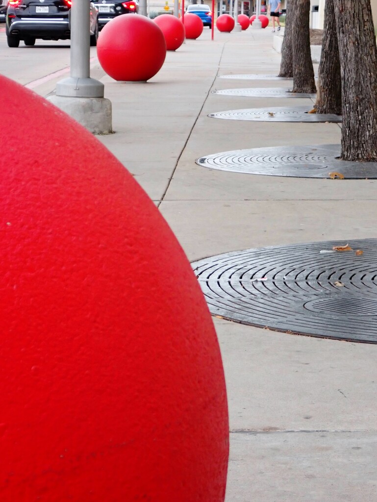 Red balls by matsaleh