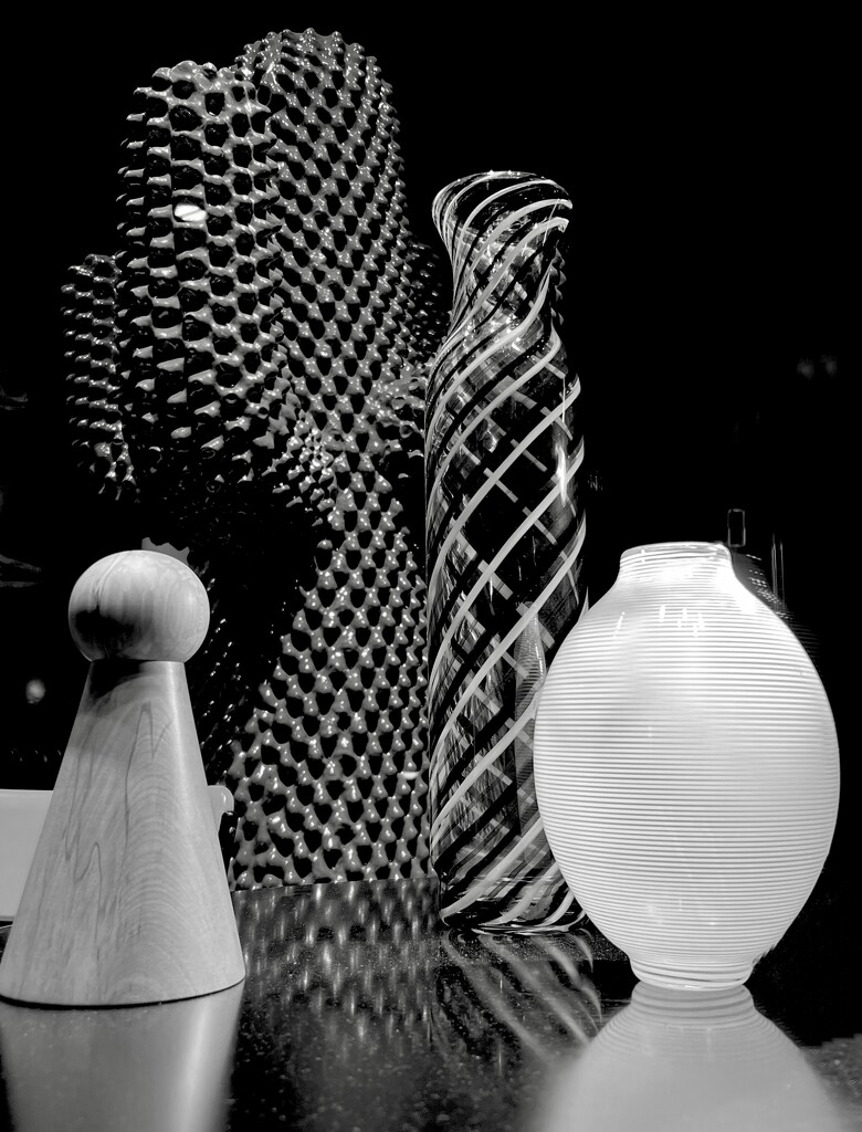 When a vase is not a vase  by rensala