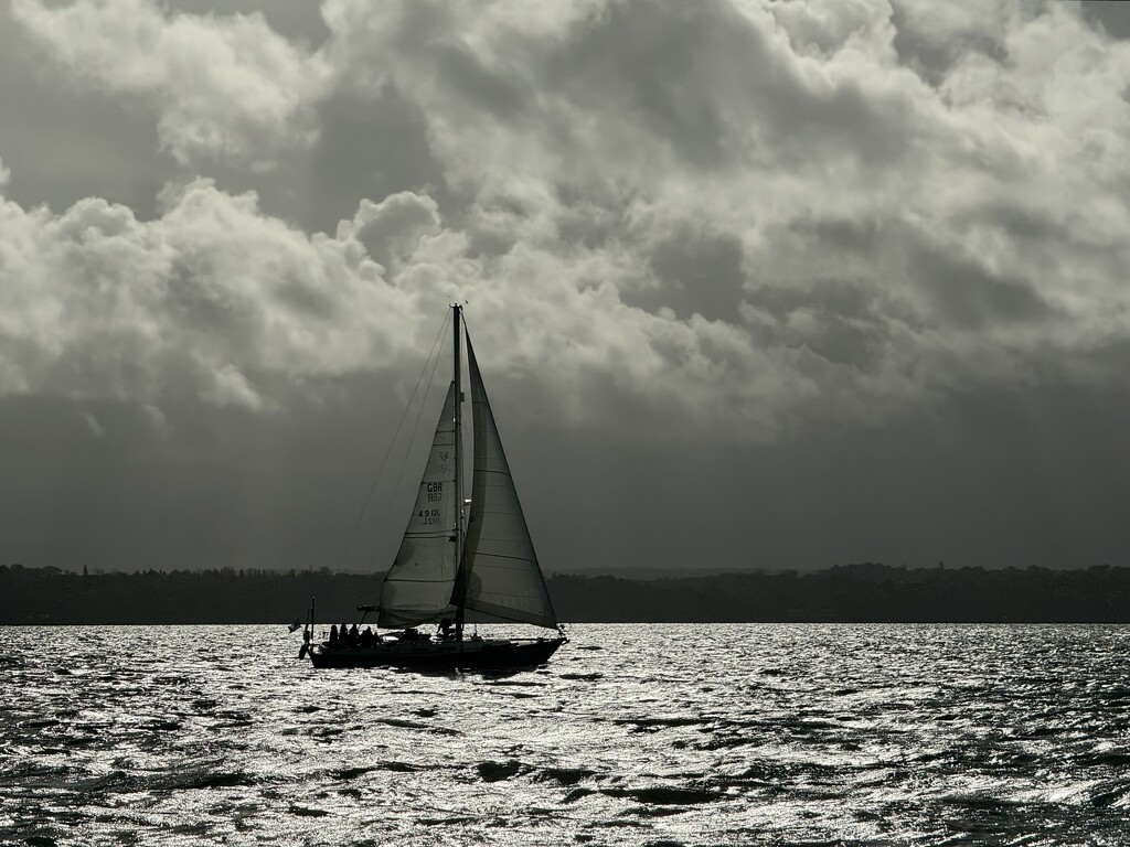 Sailing in the Solent by jeremyccc