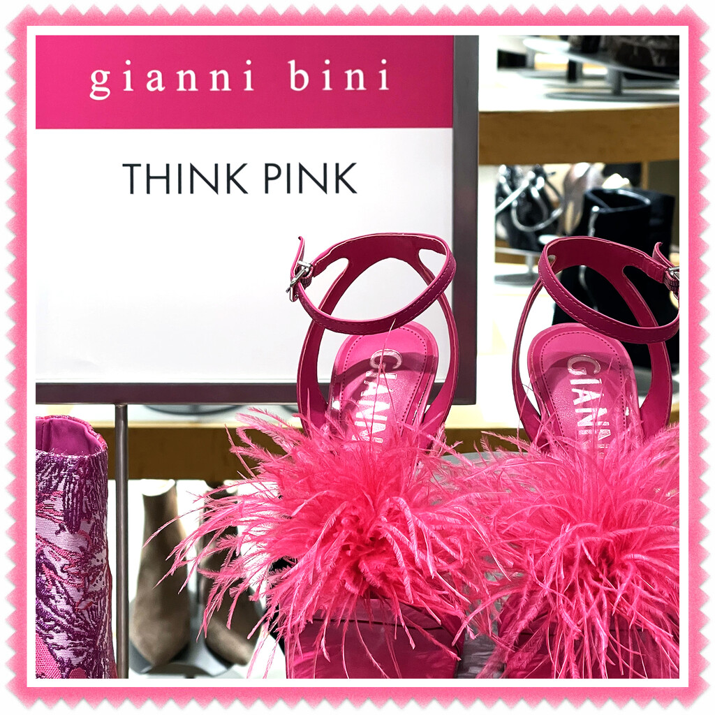 Think Pink | Day 29 by yogiw