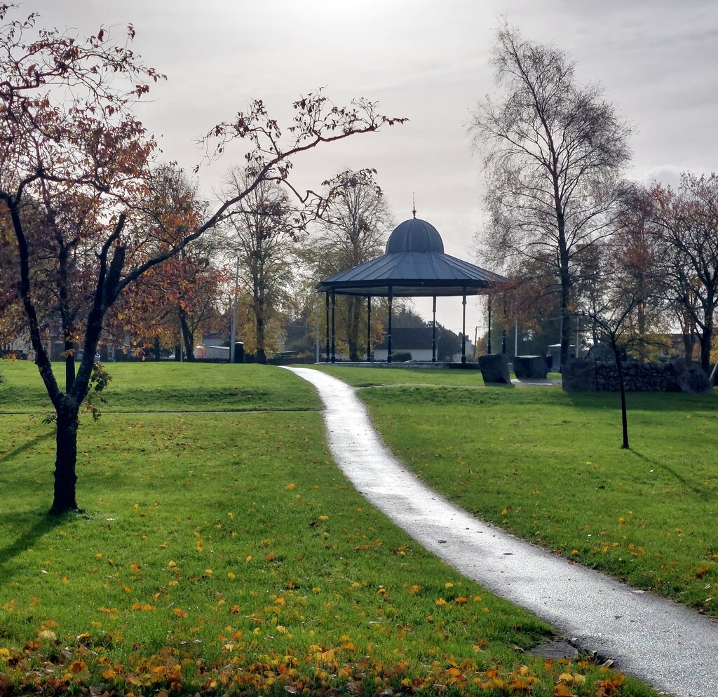 The bandstand Colliston Park, Dalbeattie  by samcat