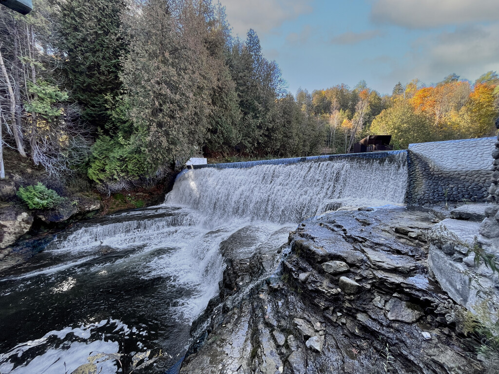 Belfountain Falls by pdulis