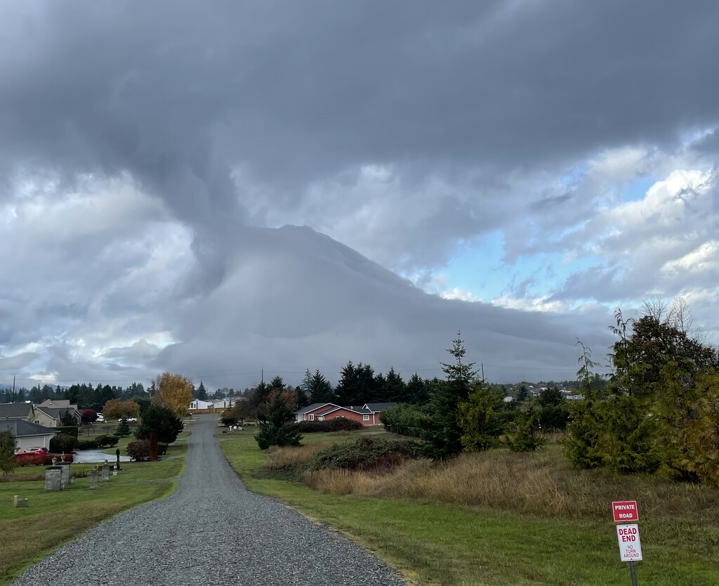 Monster cloud by theredcamera