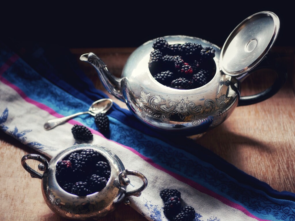Blackberry tea by ljmanning