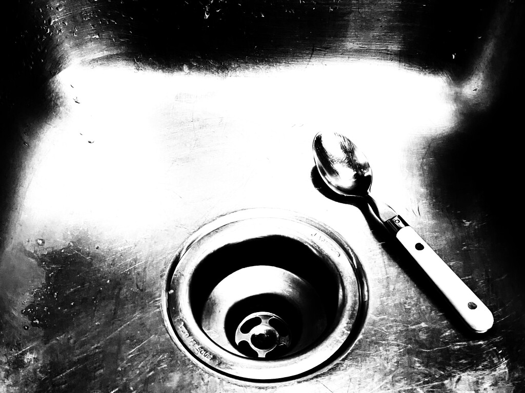 spoon in sink by amyk