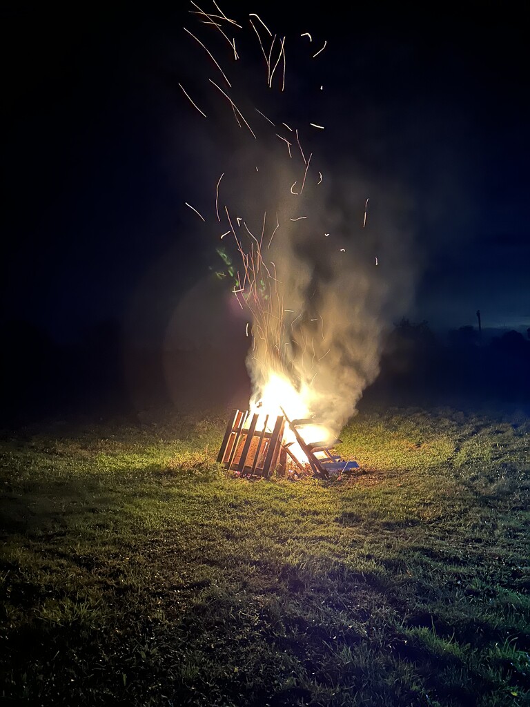 Bonfire Night by wincho84
