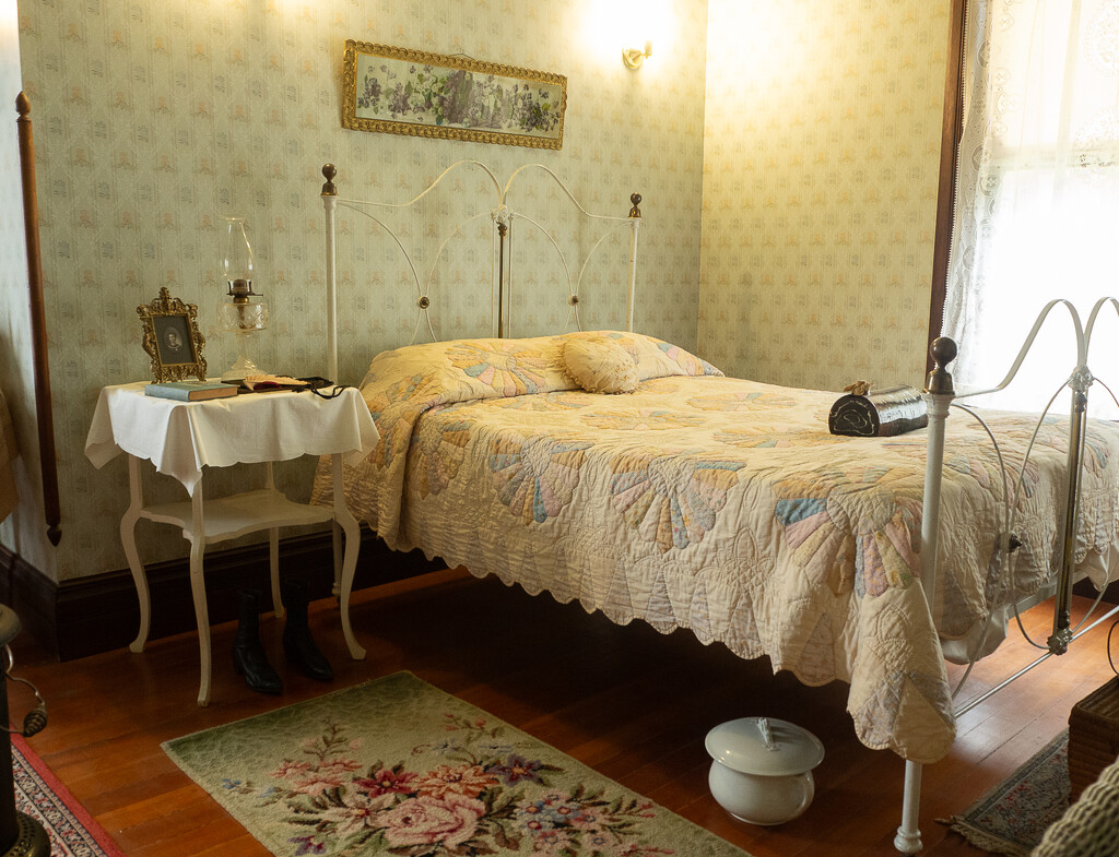 Stewart House - Bedroom by cdcook48