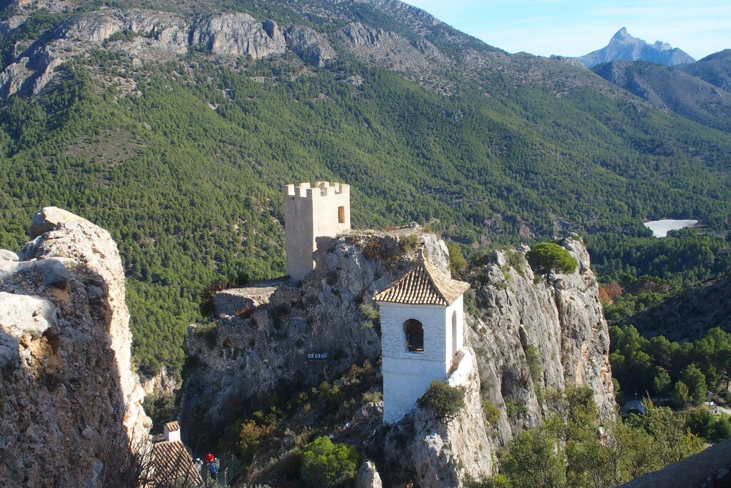 El Castell de Guadalest by laroque