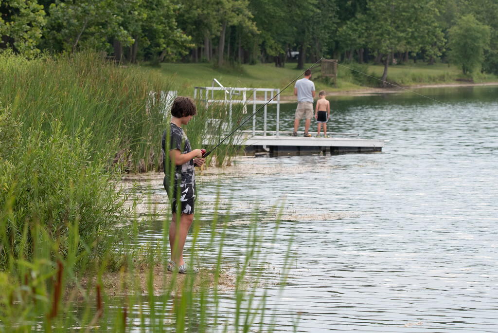 Family Fishing by mistyhammond