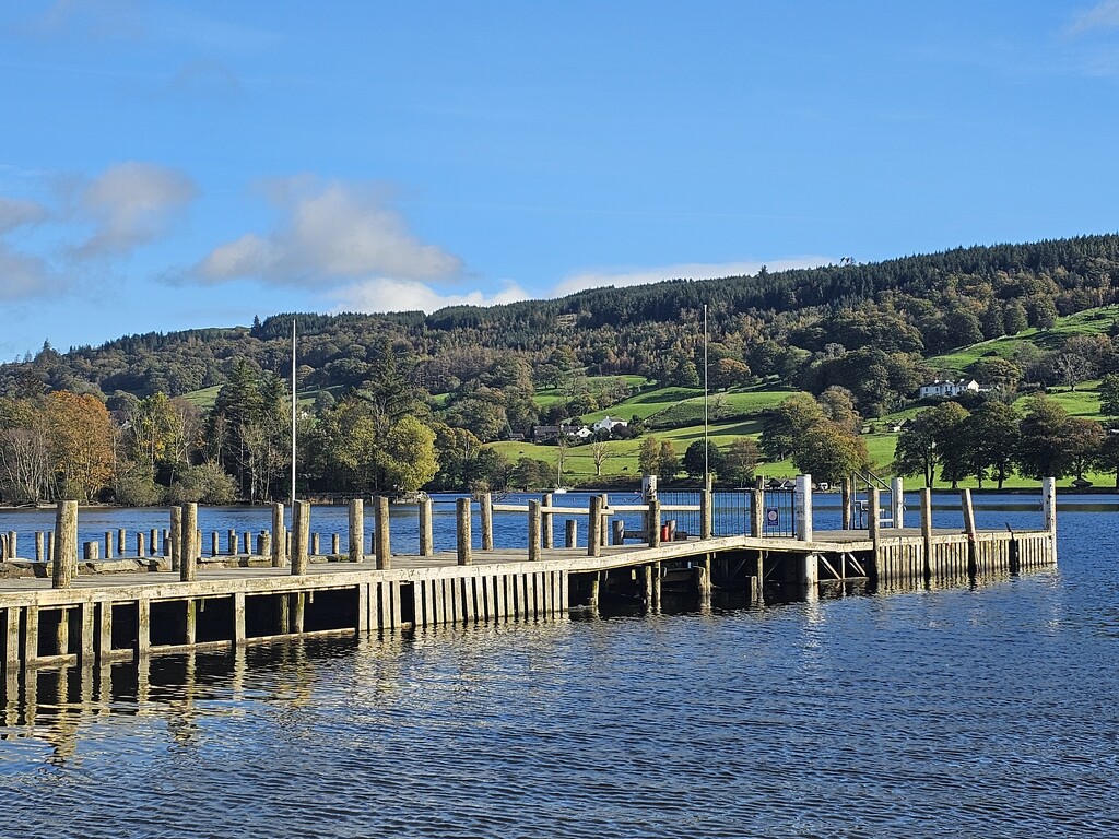 Coniston water  by pammyjoy