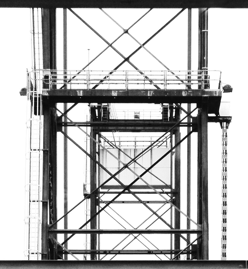 Hexham Bridge  by onewing