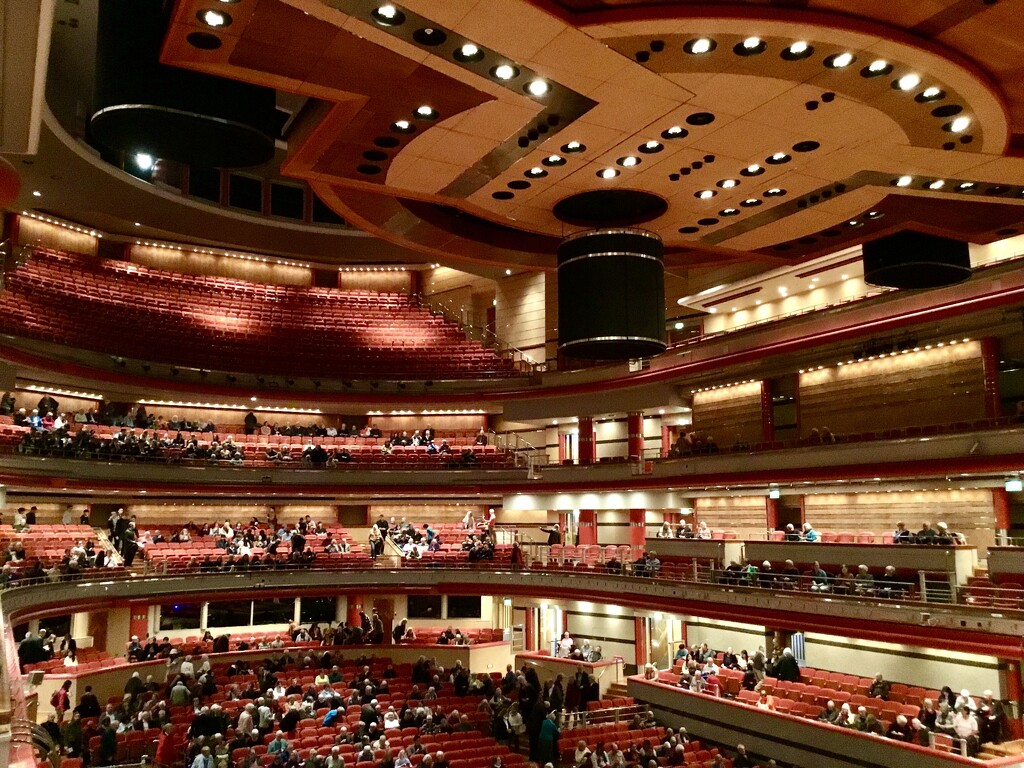 Symphony Hall, Birmingham.. by moominmomma