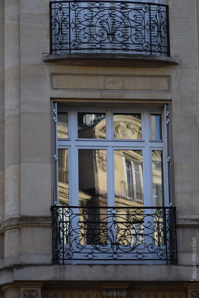 window by parisouailleurs