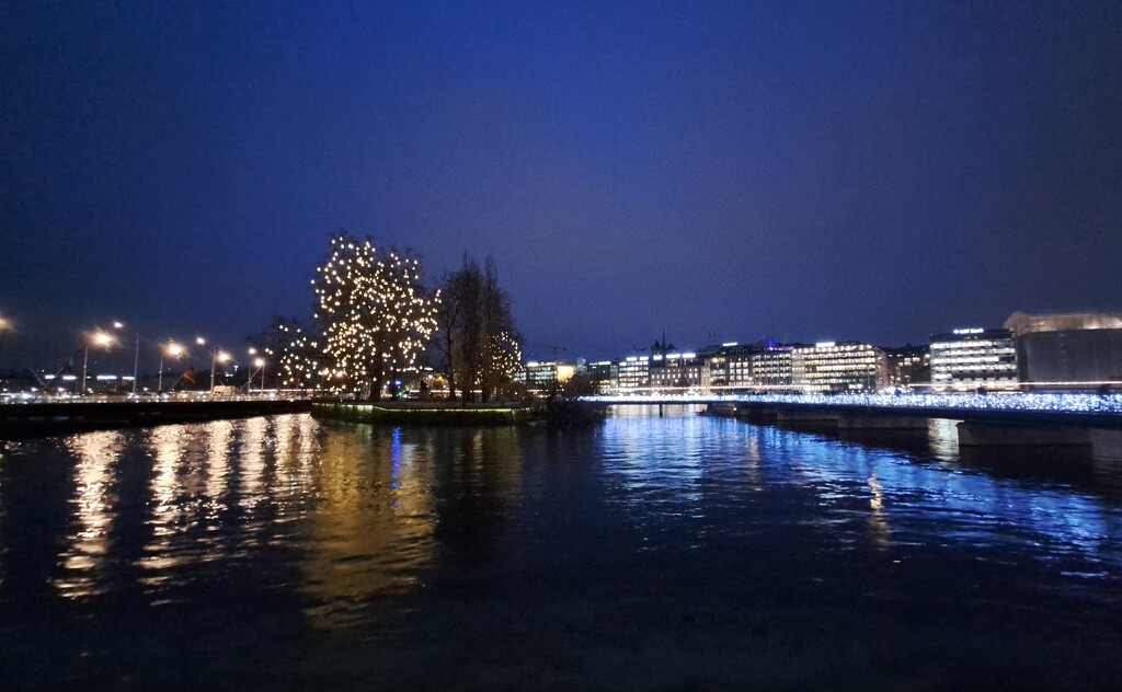 Lights on the Rhône by jokristina