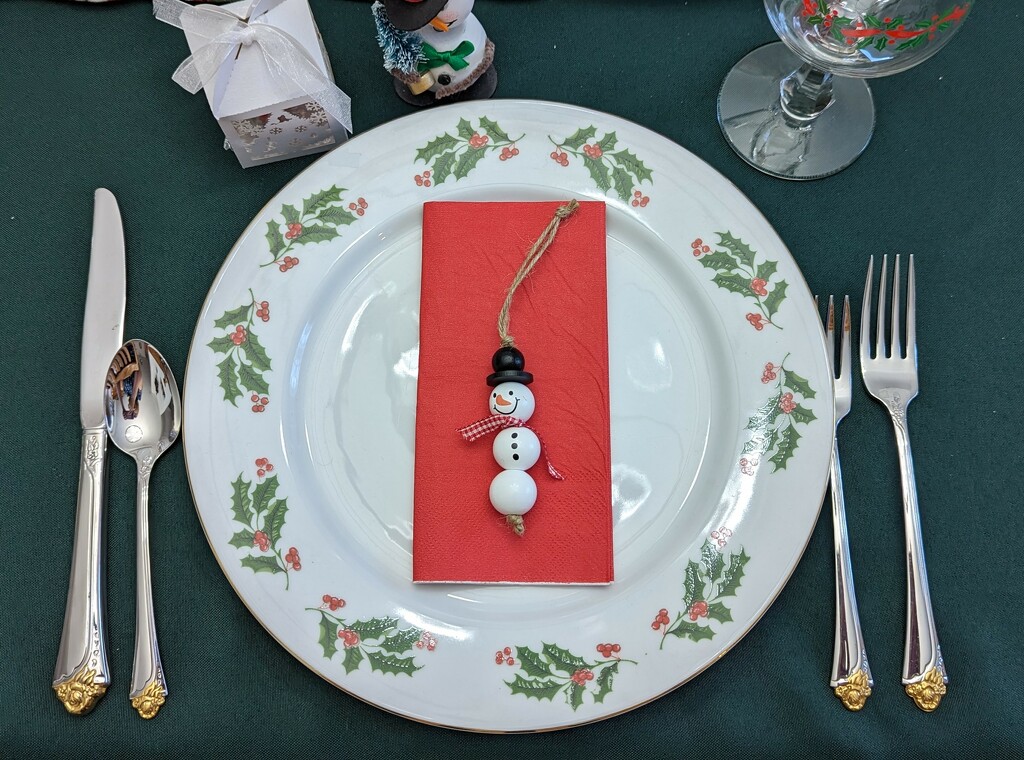 Christmas Table Setting  by julie
