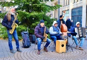 3rd Dec 2023 - Buskers in Cologne…….960
