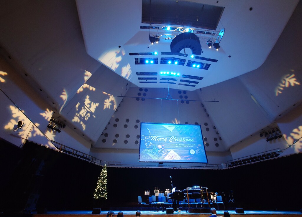 Nottingham Trent Uni' Christmas Concert : Royal Concert Hall by phil_howcroft