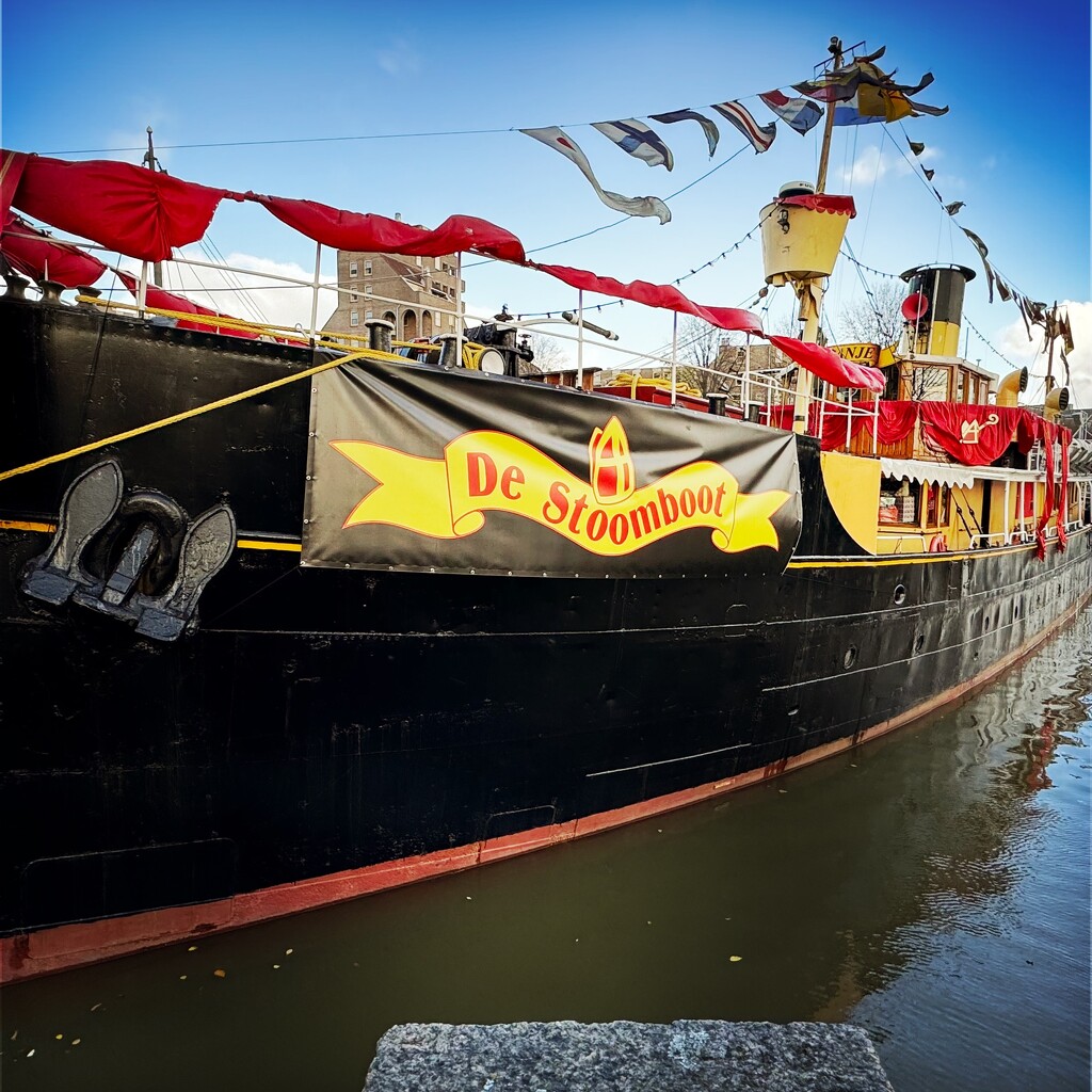 Sinterklaas' steamboat by mastermek