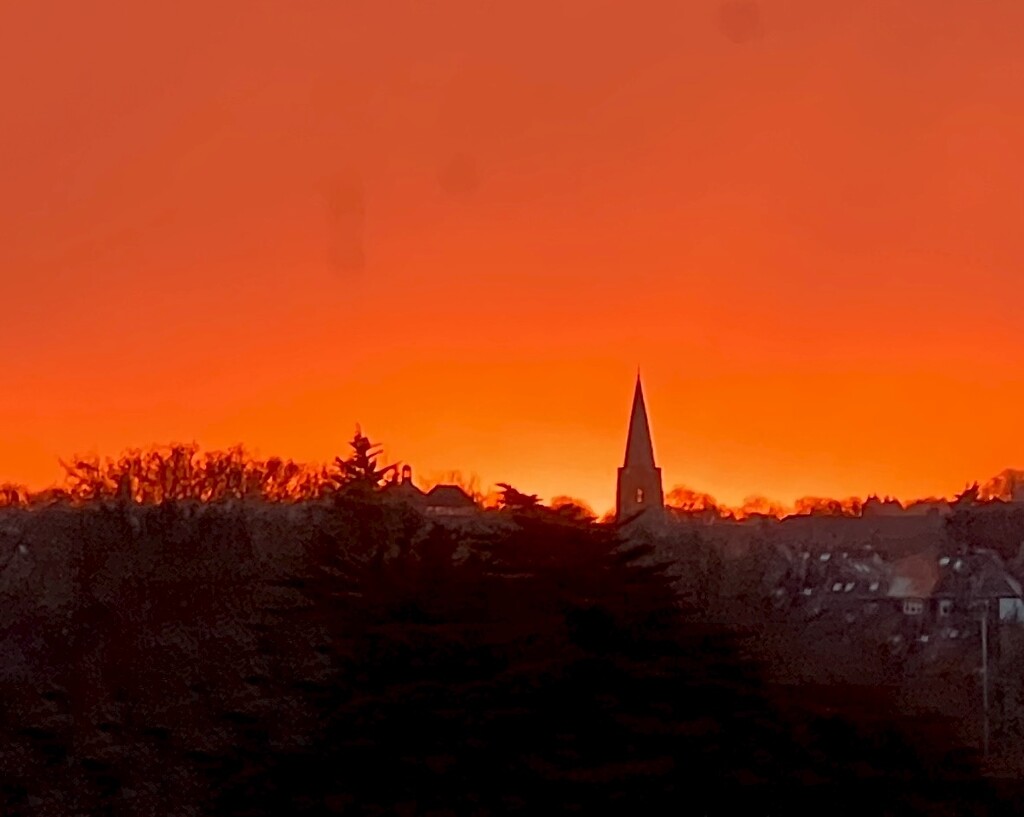 Sunrise in Hendon  by rensala